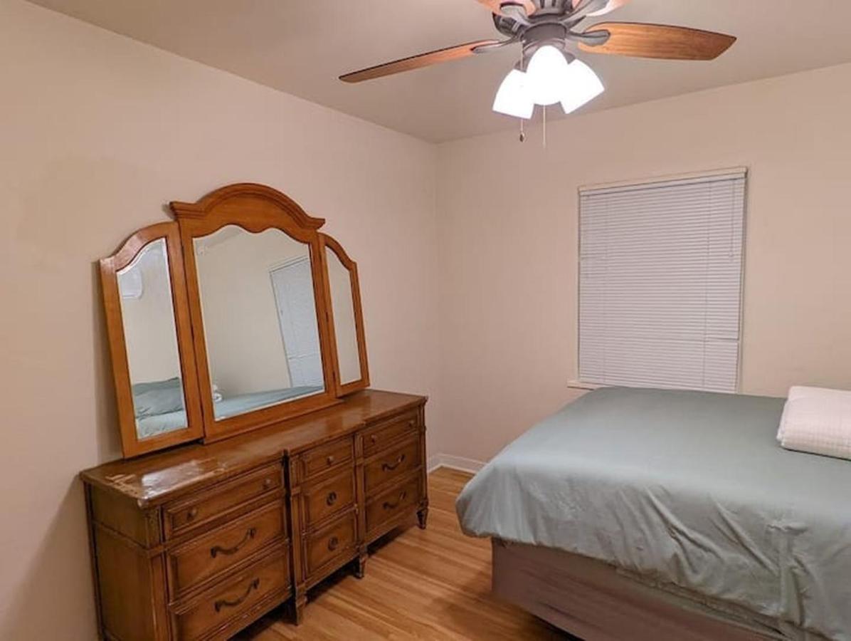 Amazing 2Br Home - Steps To Unm North Campus Albuquerque Eksteriør billede