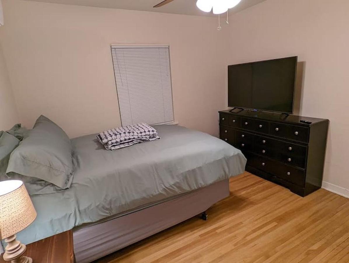 Amazing 2Br Home - Steps To Unm North Campus Albuquerque Eksteriør billede