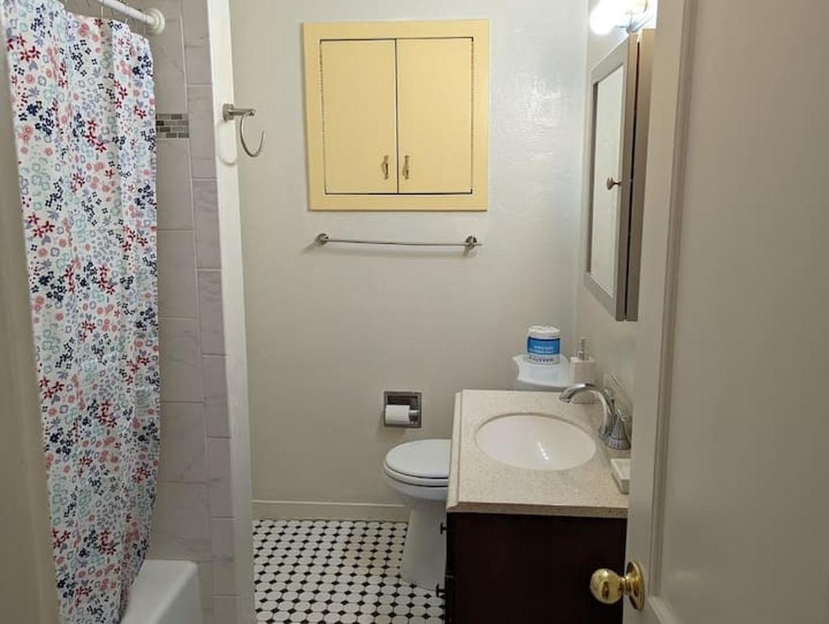 Amazing 2Br Home - Steps To Unm North Campus Albuquerque Eksteriør billede